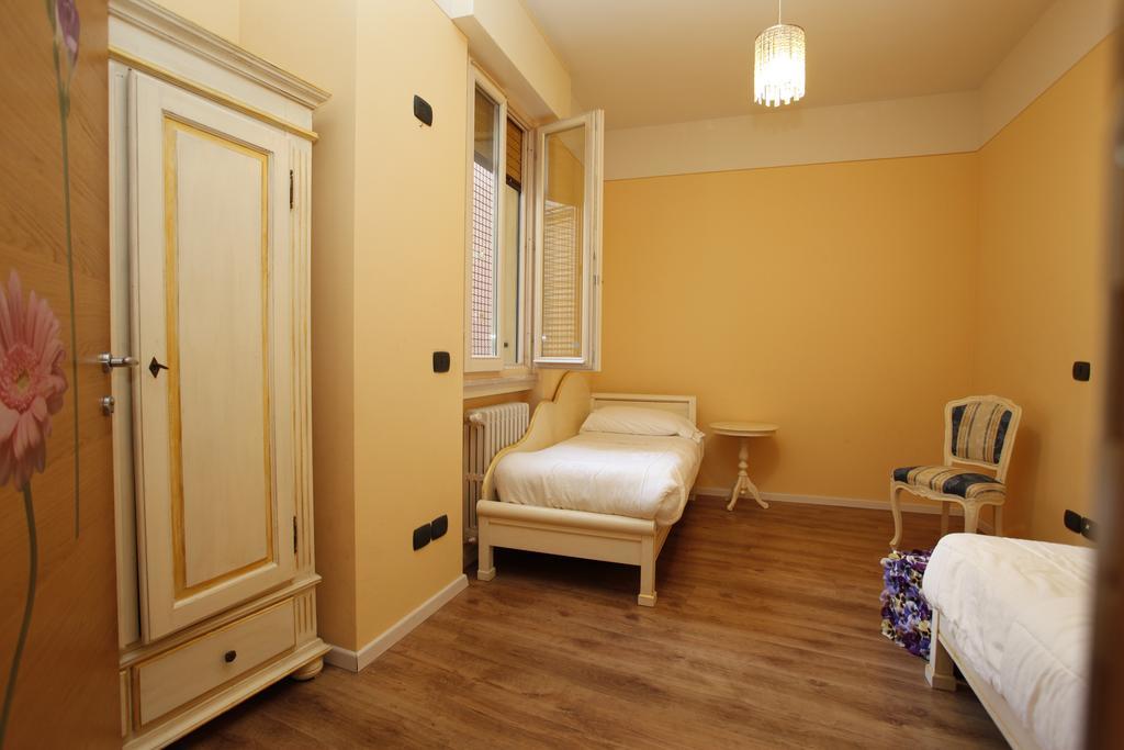 Appartamenti Piazza Umberto I トッリ・デル・ベーナコ 部屋 写真
