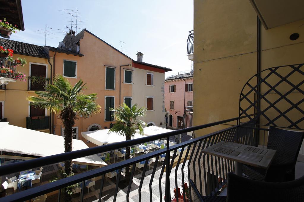 Appartamenti Piazza Umberto I トッリ・デル・ベーナコ 部屋 写真