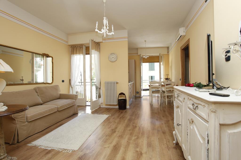 Appartamenti Piazza Umberto I トッリ・デル・ベーナコ 部屋 写真